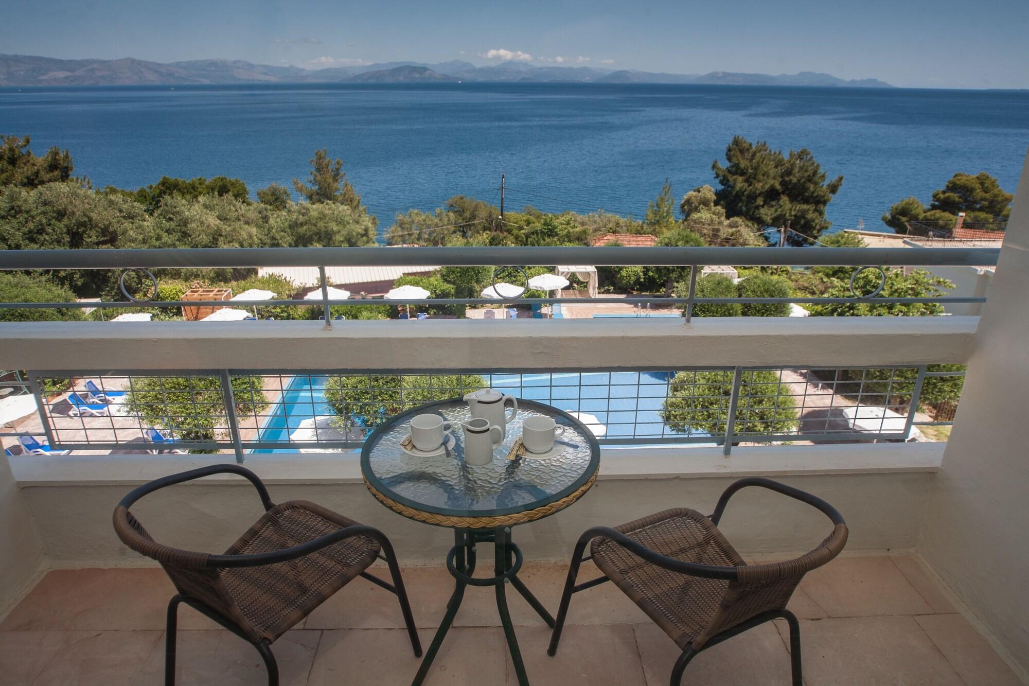 Alexandros Hotel Перама Екстериор снимка