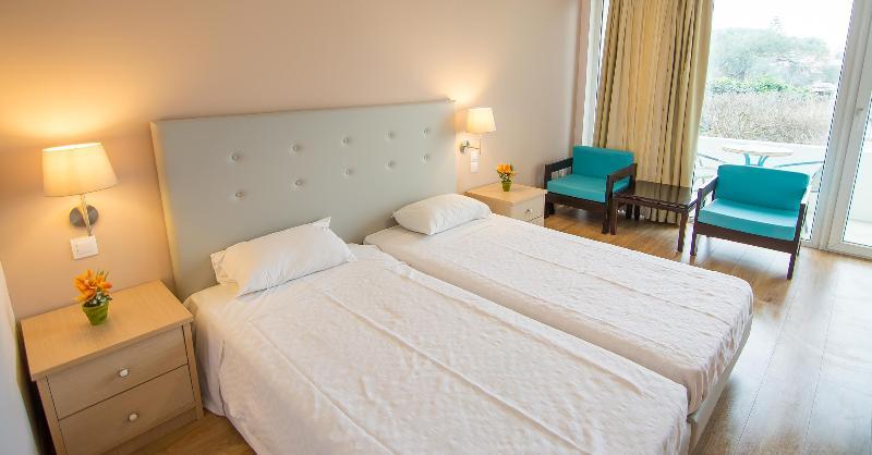 Alexandros Hotel Перама Екстериор снимка